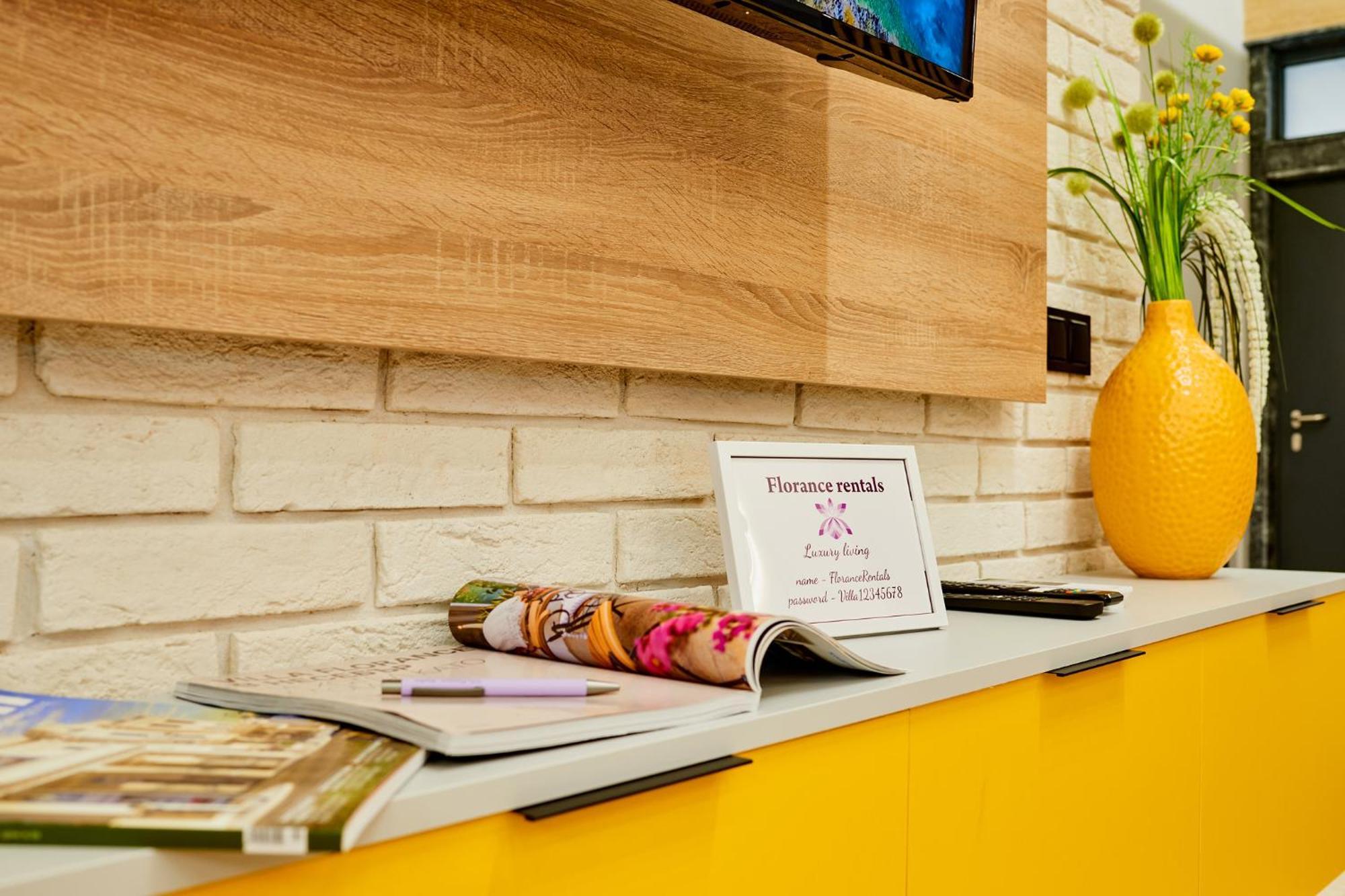 Florance Rentals Luxury Apartments In Burgas by Eksteriør bilde
